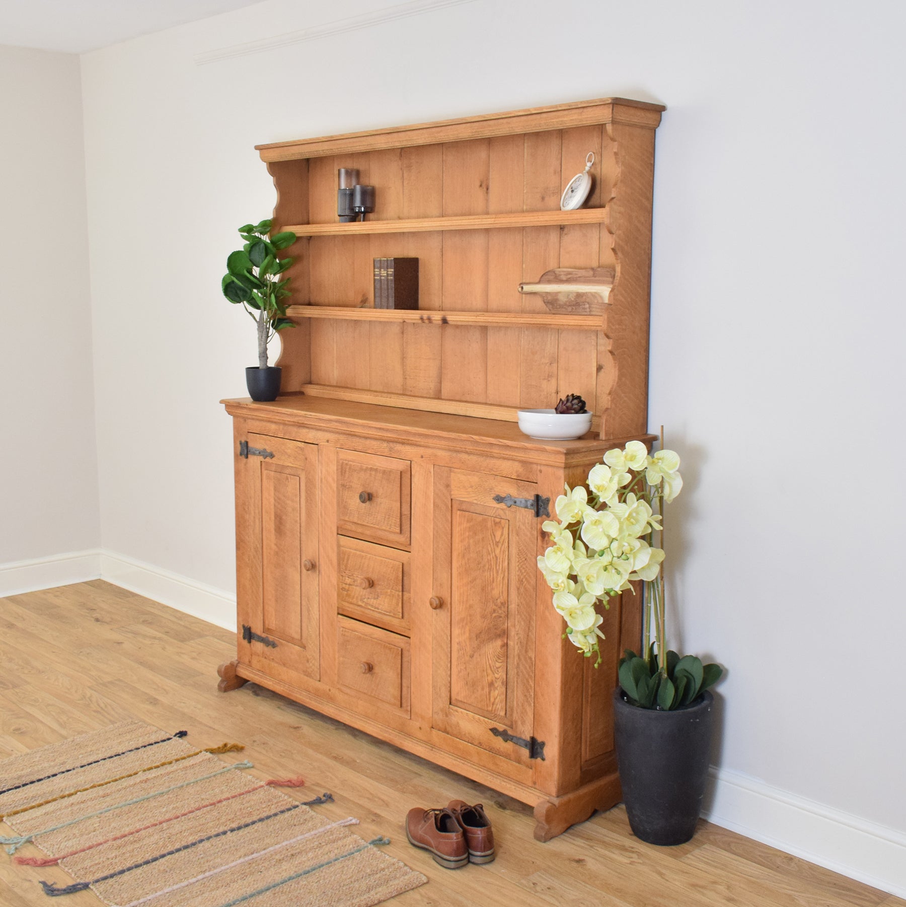 Solid oak welsh dresser discount