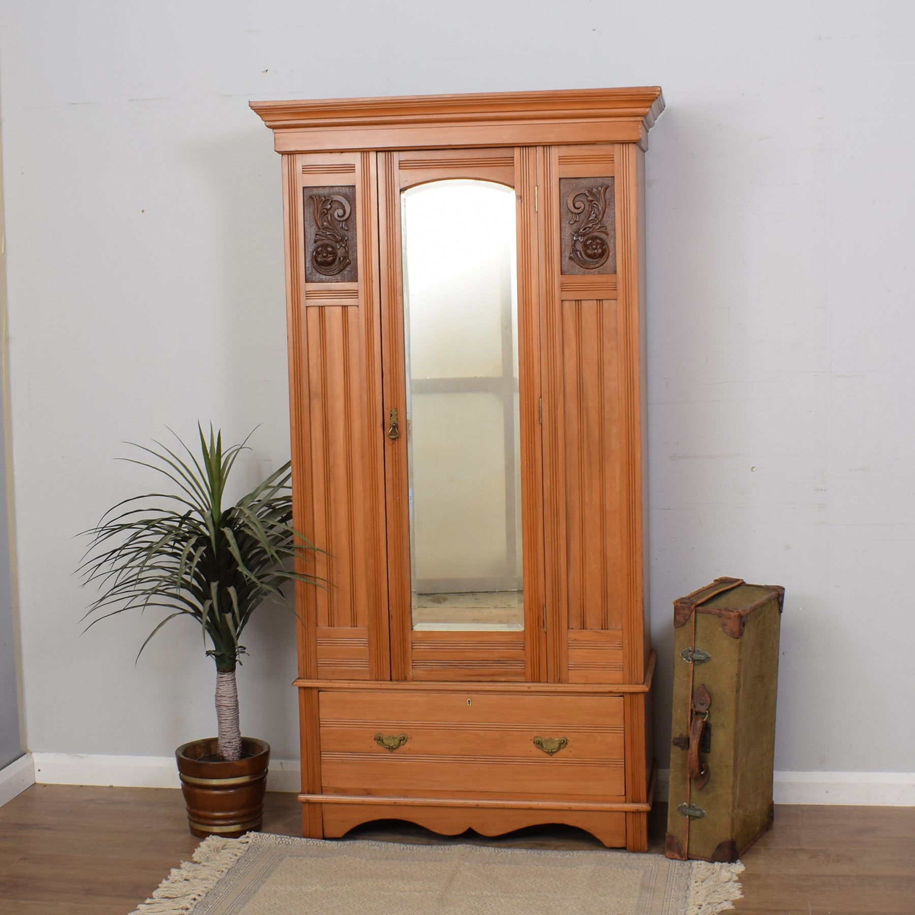 Second hand online oak wardrobe