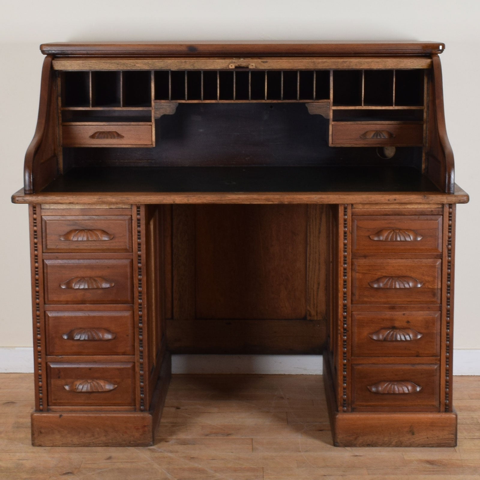 Vintage roll top deals desk