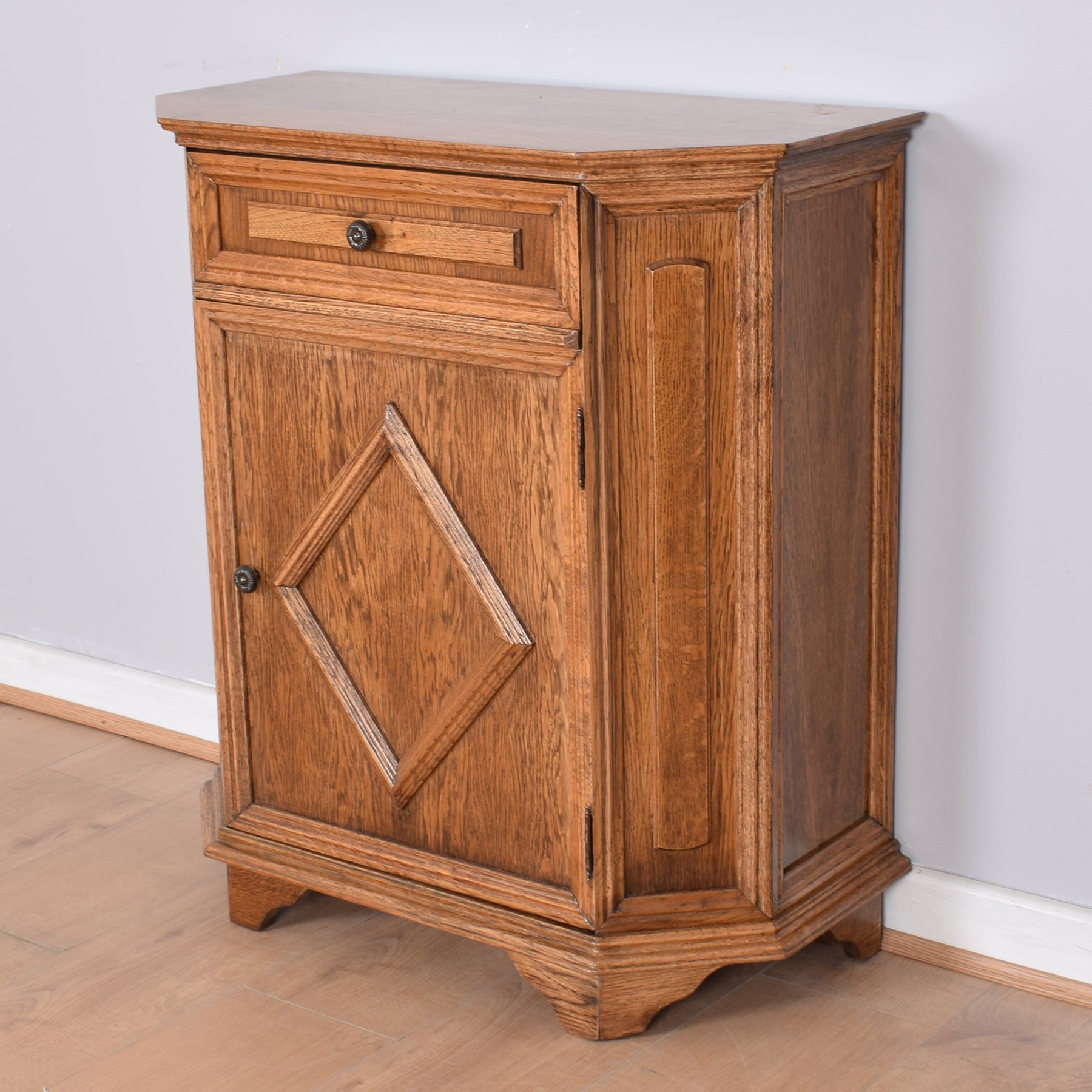 Oak hall online cupboard