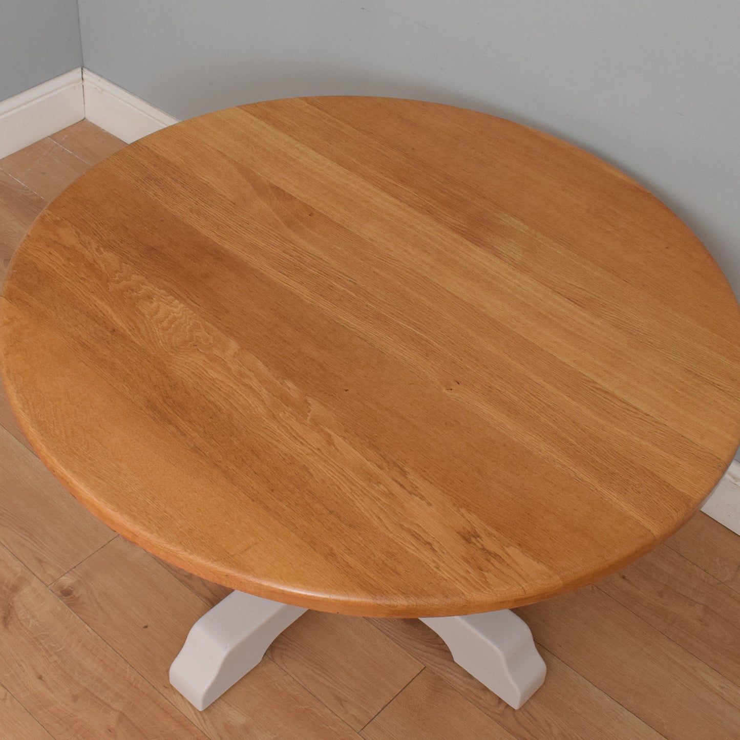 Round Oak Dining Table and Four Chairs