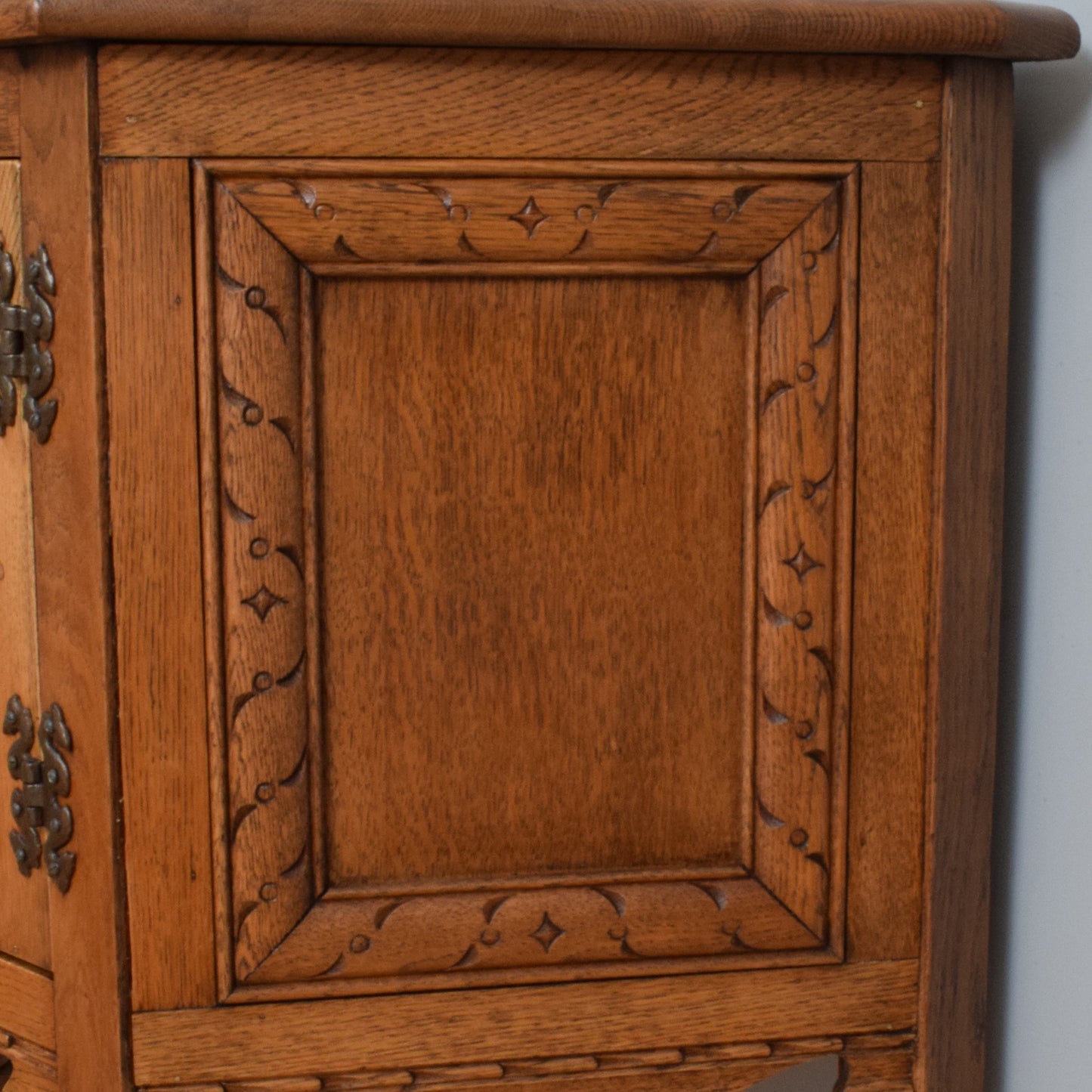 Old Charm Hall Cabinet