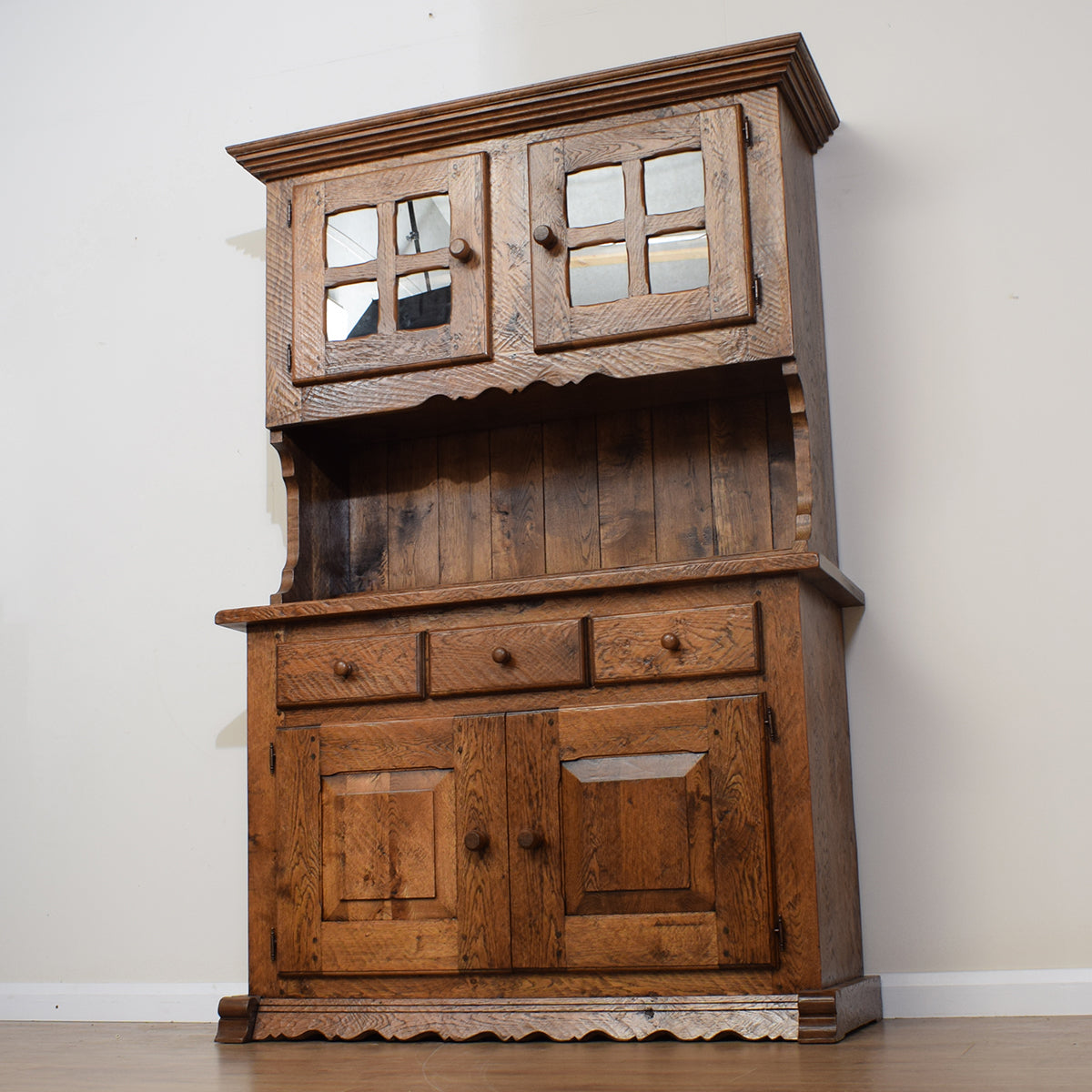 Country deals kitchen hutch