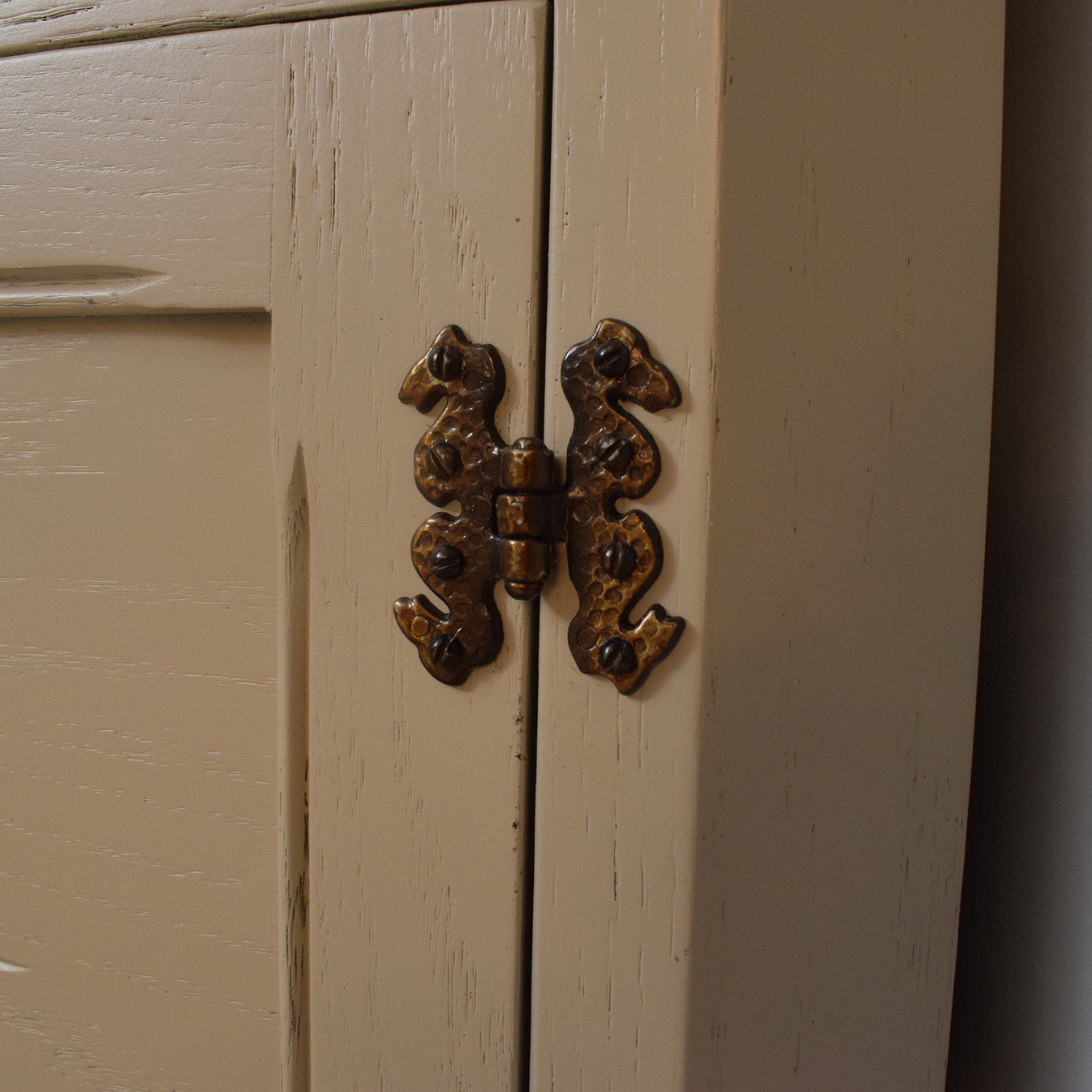 Painted Jaycee Corner Betel Restored Furniture