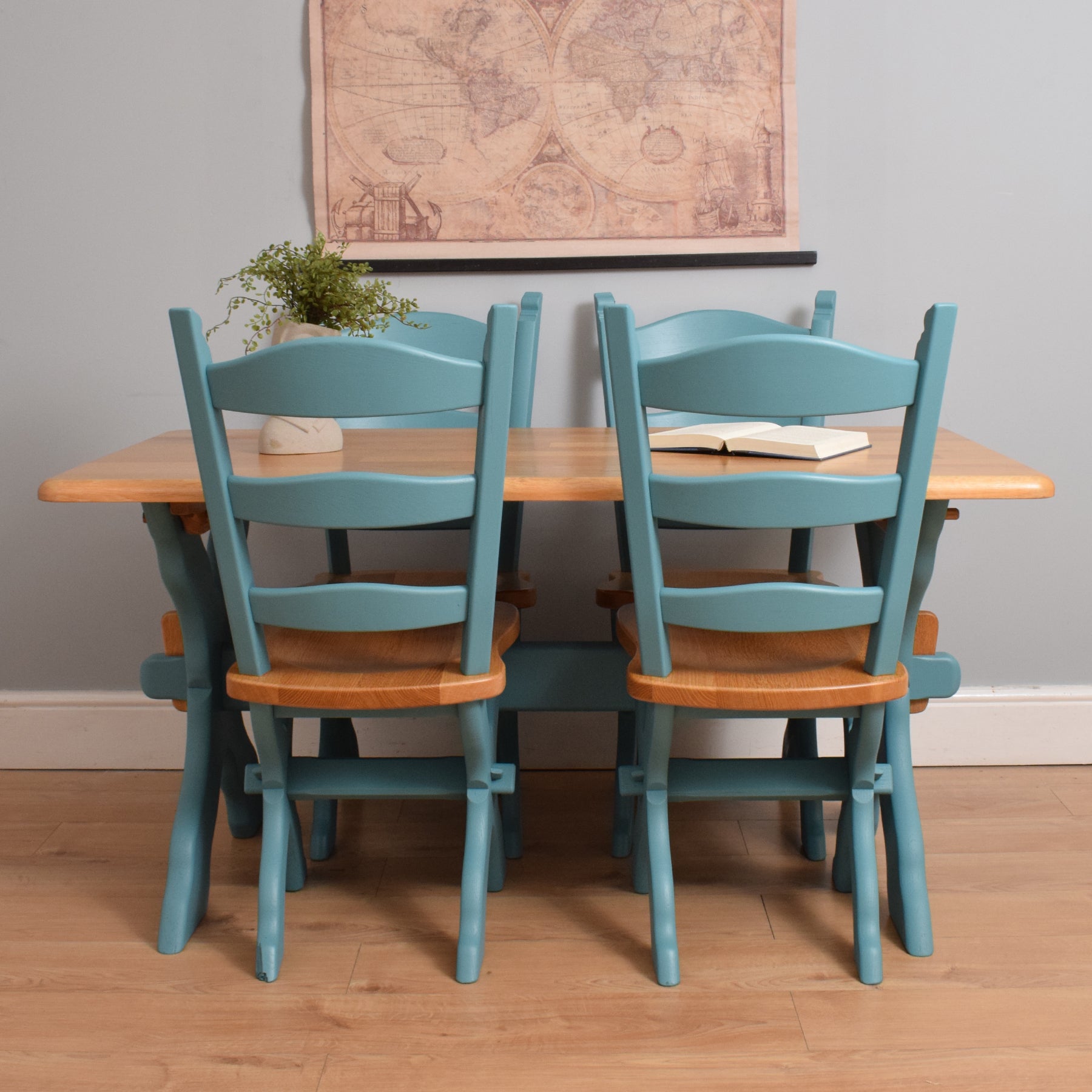 Painted Oak Table and Four Chairs – Betel Restored Furniture