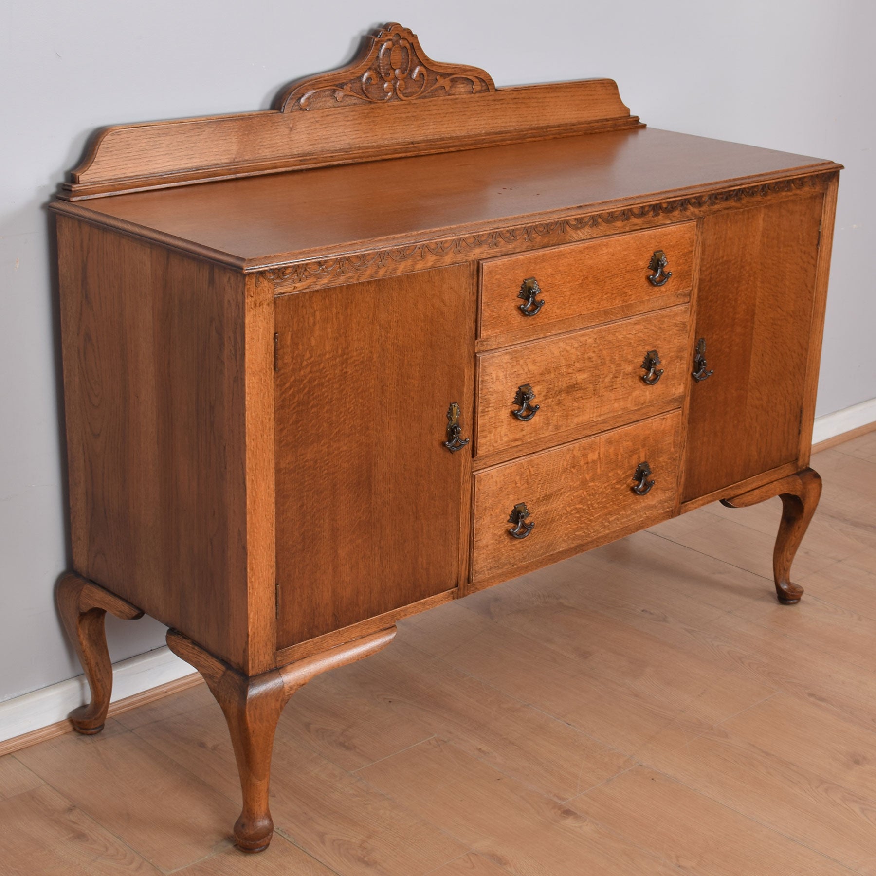 Antique style store sideboard