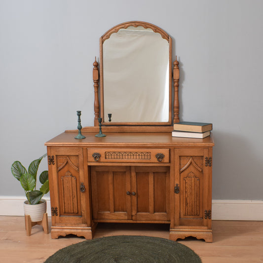 Old Charm Dressing Table