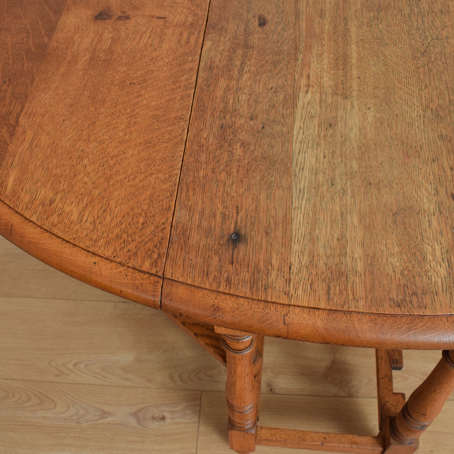 Traditional Oak Drop-Leaf Table