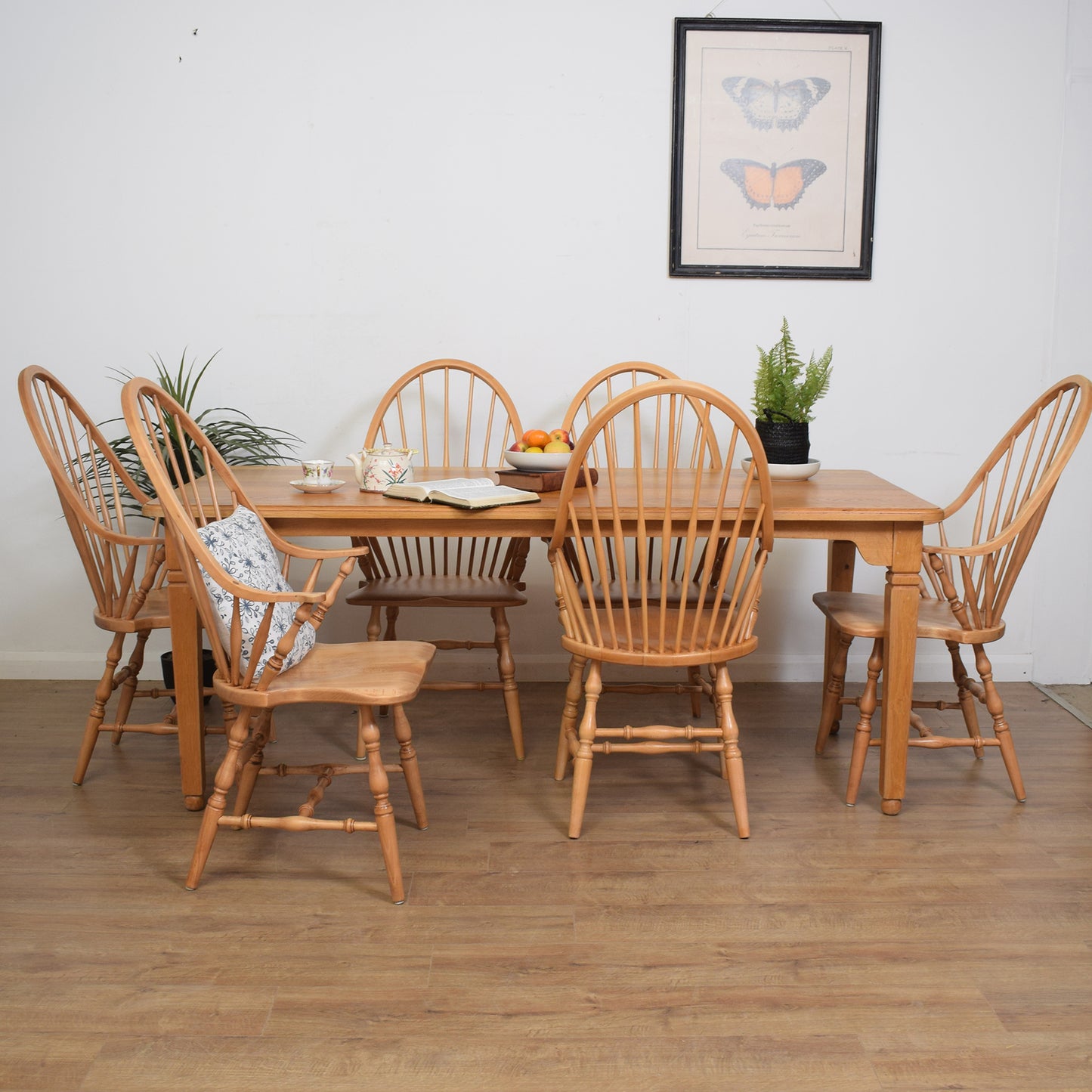 Windsor Style Oak Table And Six Chairs