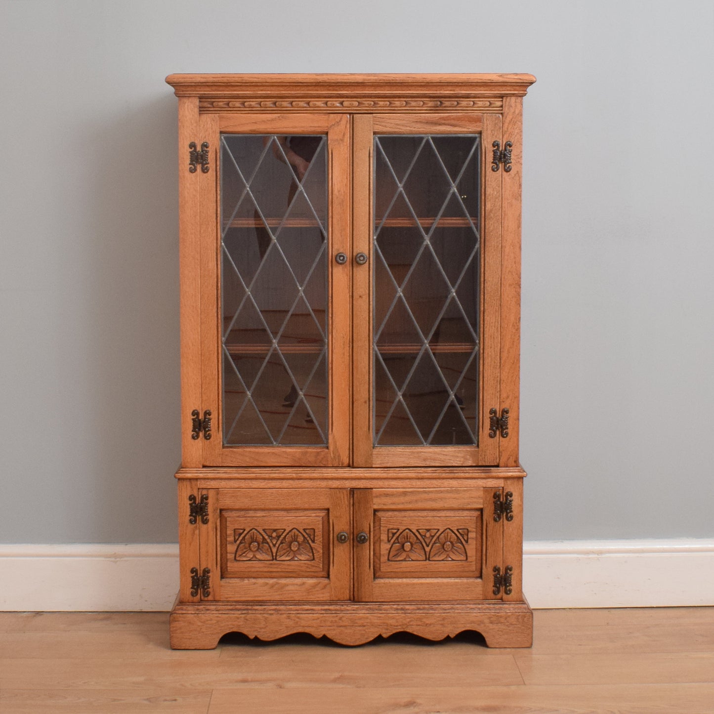 Old Charm Glass Cabinet