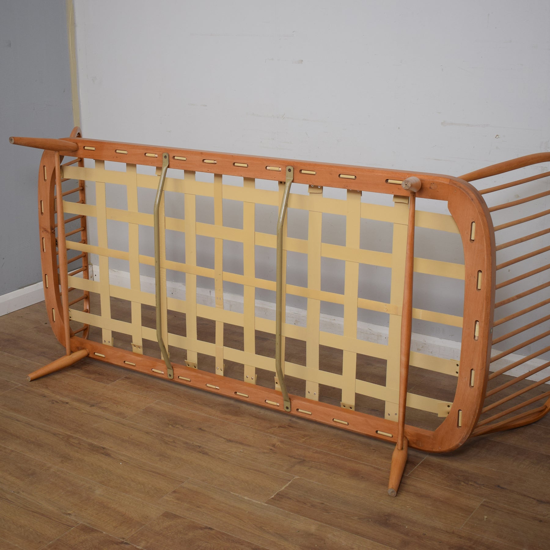 Ercol on sale cot bed